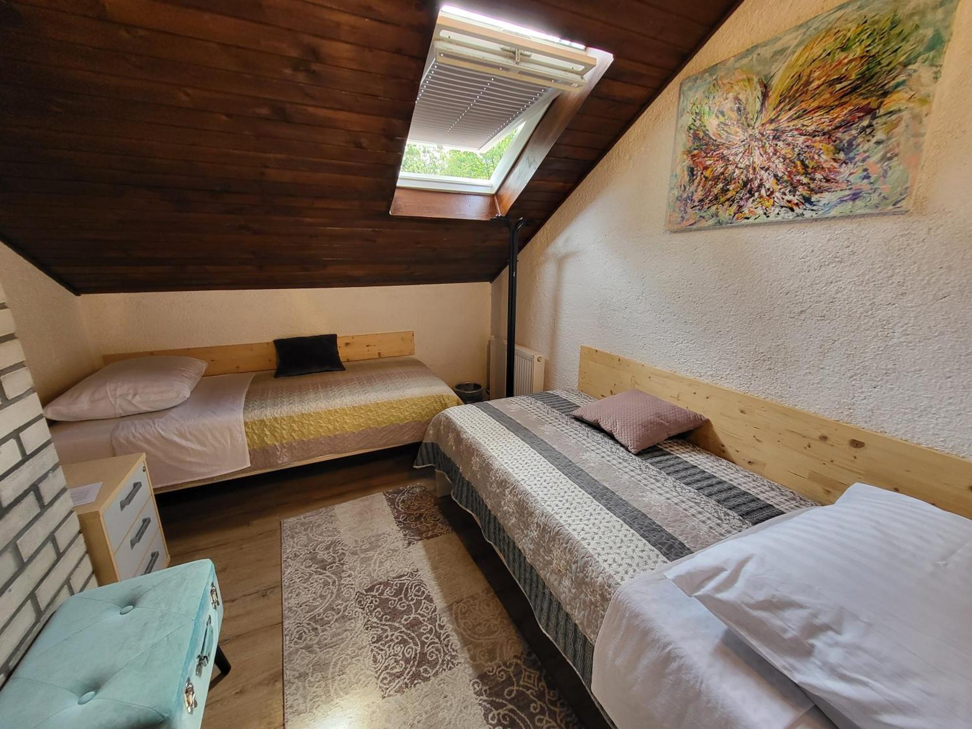 Koca Sredi Gozda Hotell Kanal Exteriör bild